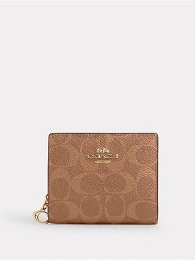 COACH SNAP WALLET IN GOLD/TAN/BROWN